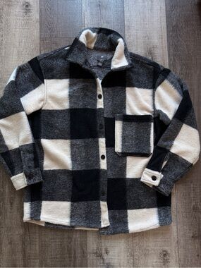 Black & White H&M Button-Up Shacket